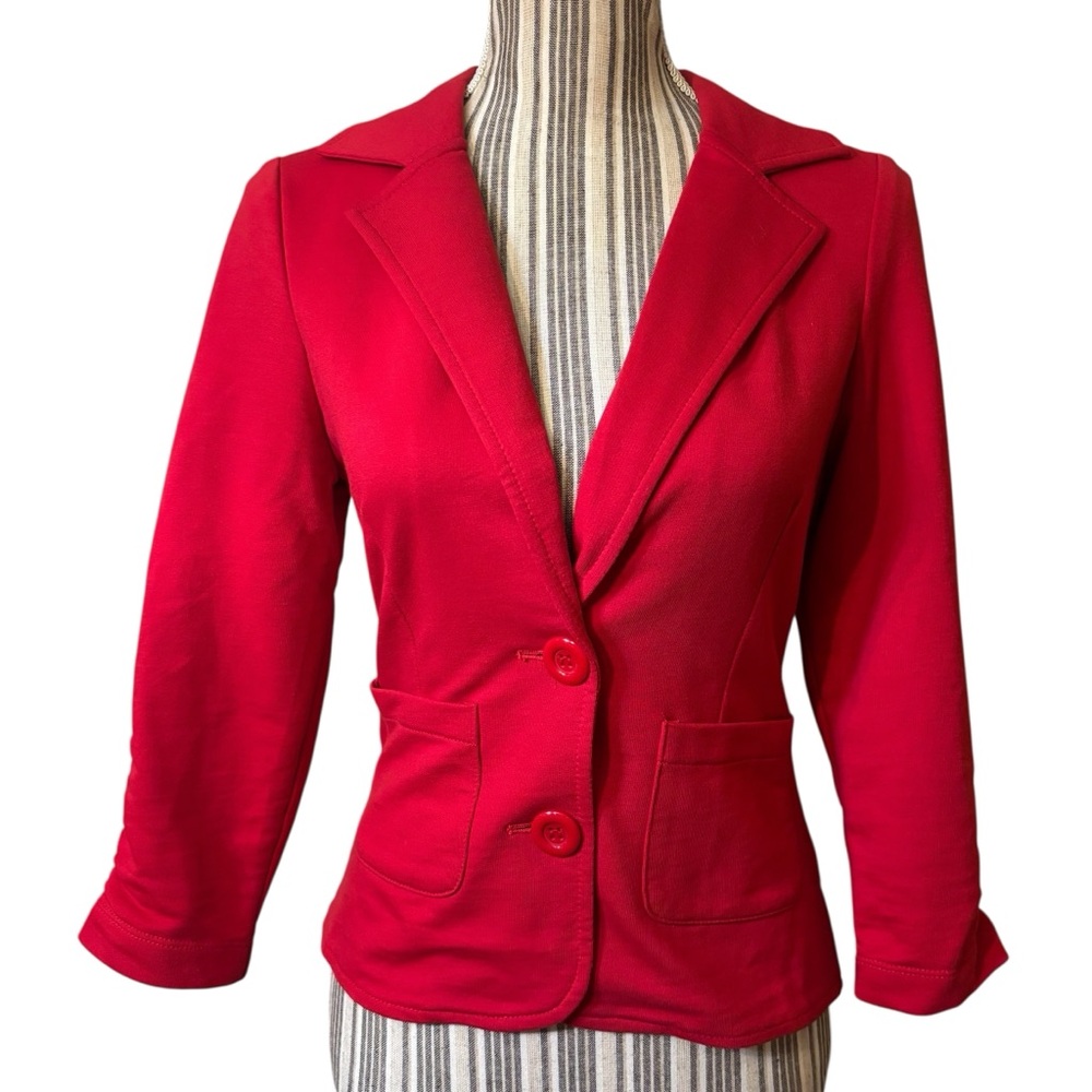 Active Basic Blazer Small Vibrant Red 3/4 Ruched Sleeves Button-Up Pockets VNeck